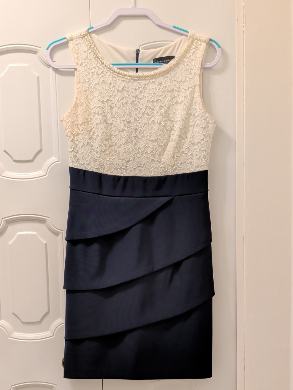 connected apparel Two-Tone Lace Bodice Midi Sheath Dress - Cream & Navy Size 6P